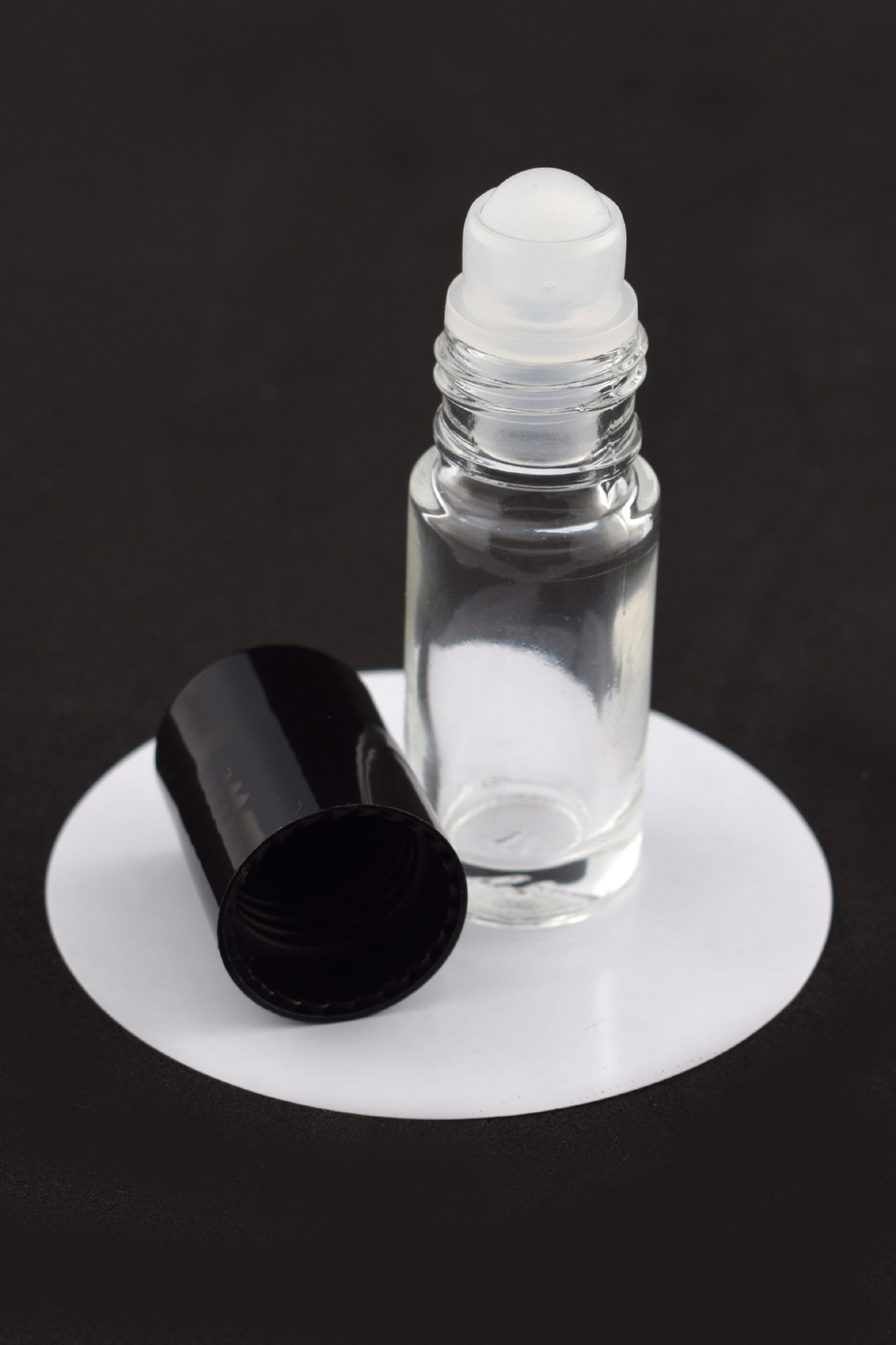 Roll-on Klarglas mit Kugel und Verschluss 5 ml Roll-on Klarglas mit Kugel und Verschluss 5 ml